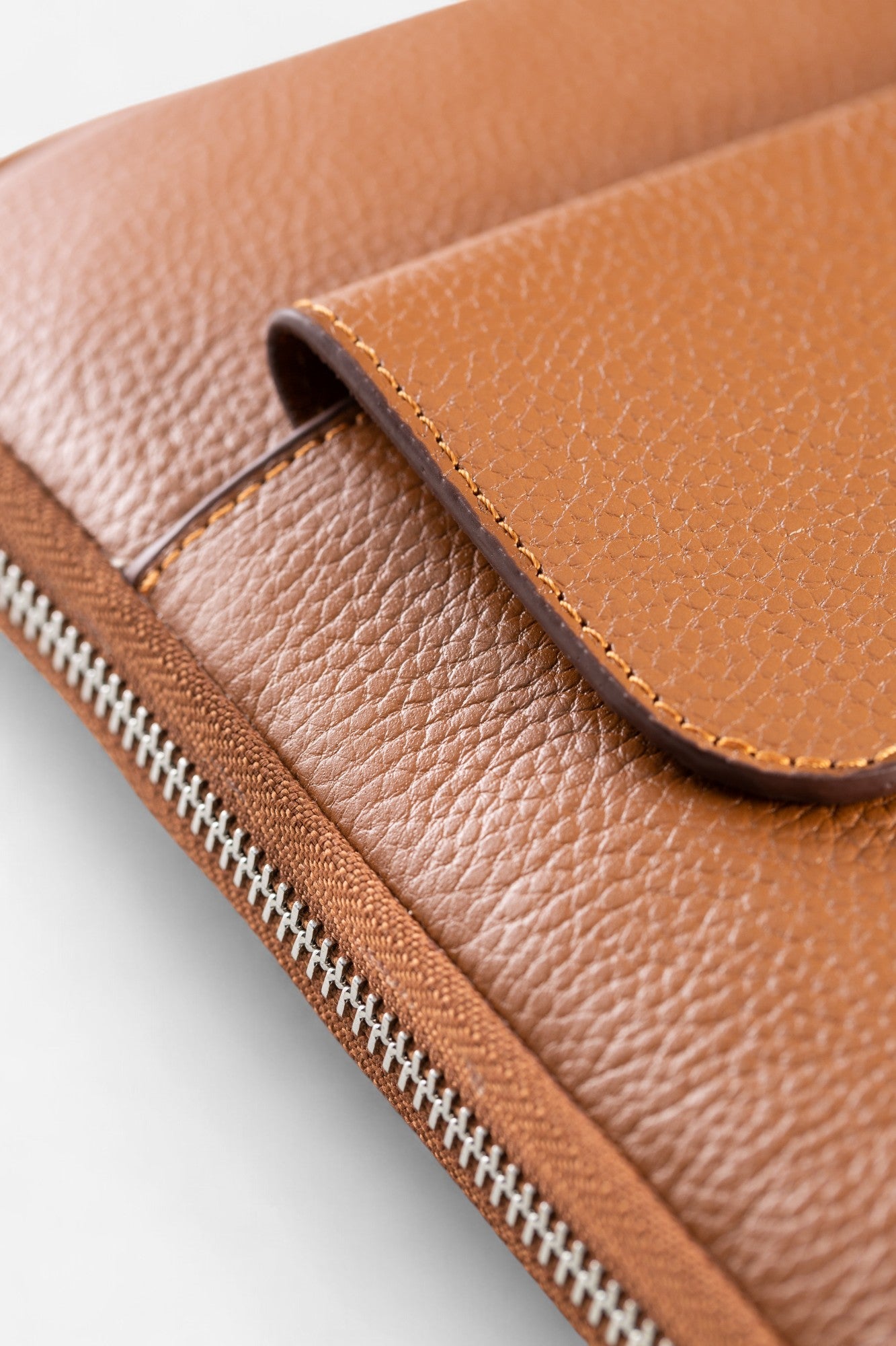 Hakiki Deri Macbook Çantası Urban Carryall Bag